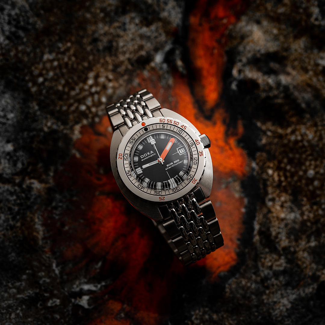 Doxa 300 - Sharkhunter (Black)