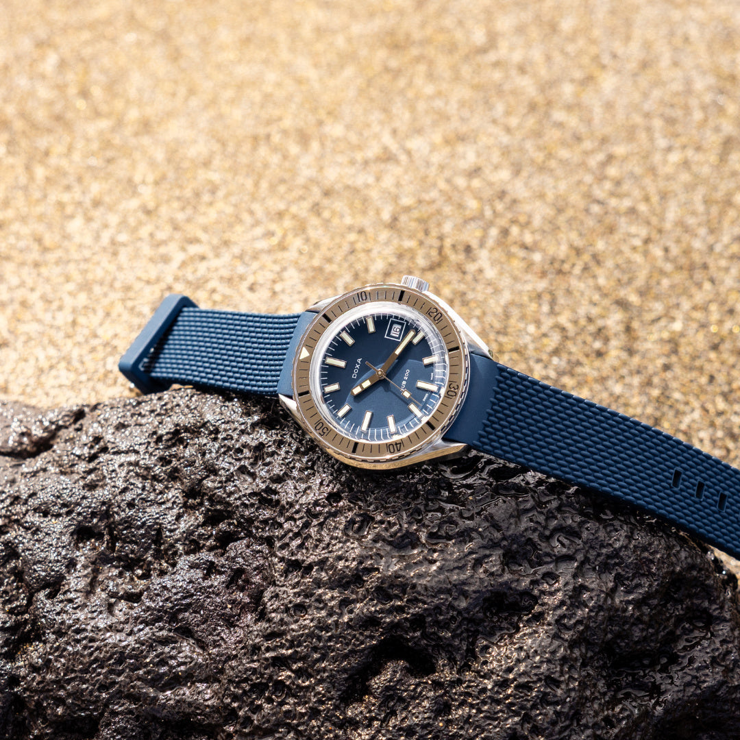 Doxa 200 - Carribean (Navy Blue) Steel Bezel
