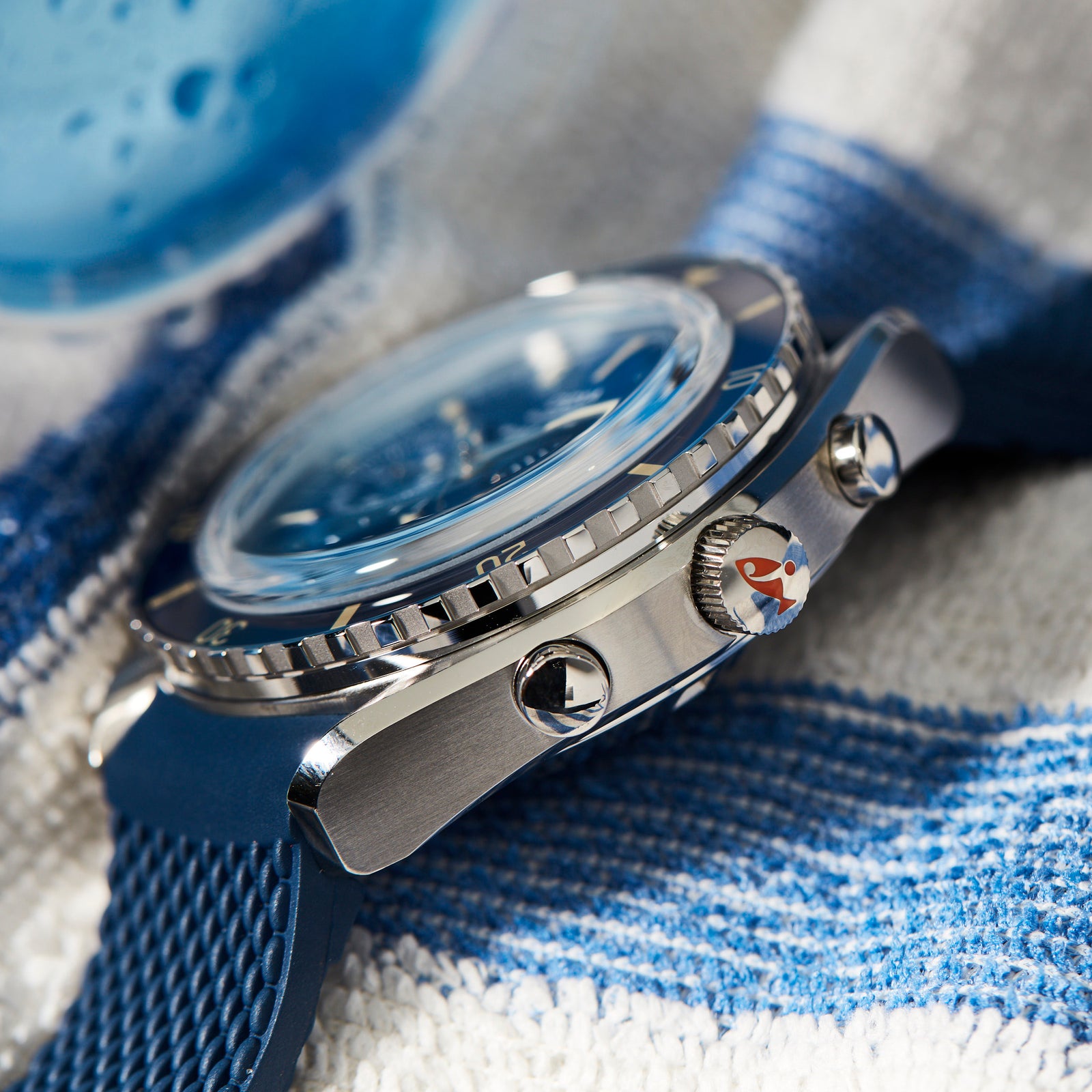 Doxa 200 C-Graph - Carribean (Navy blue)