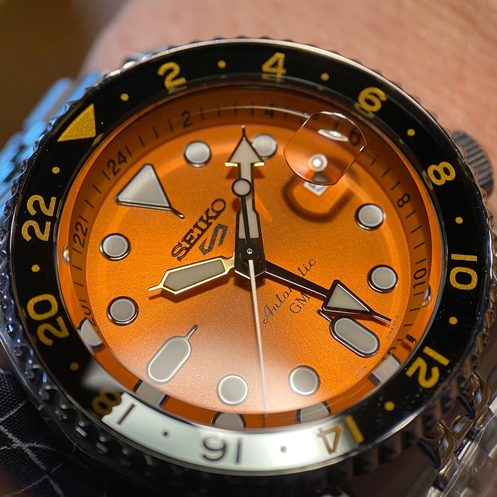 Seiko 5 - GMT SSK005