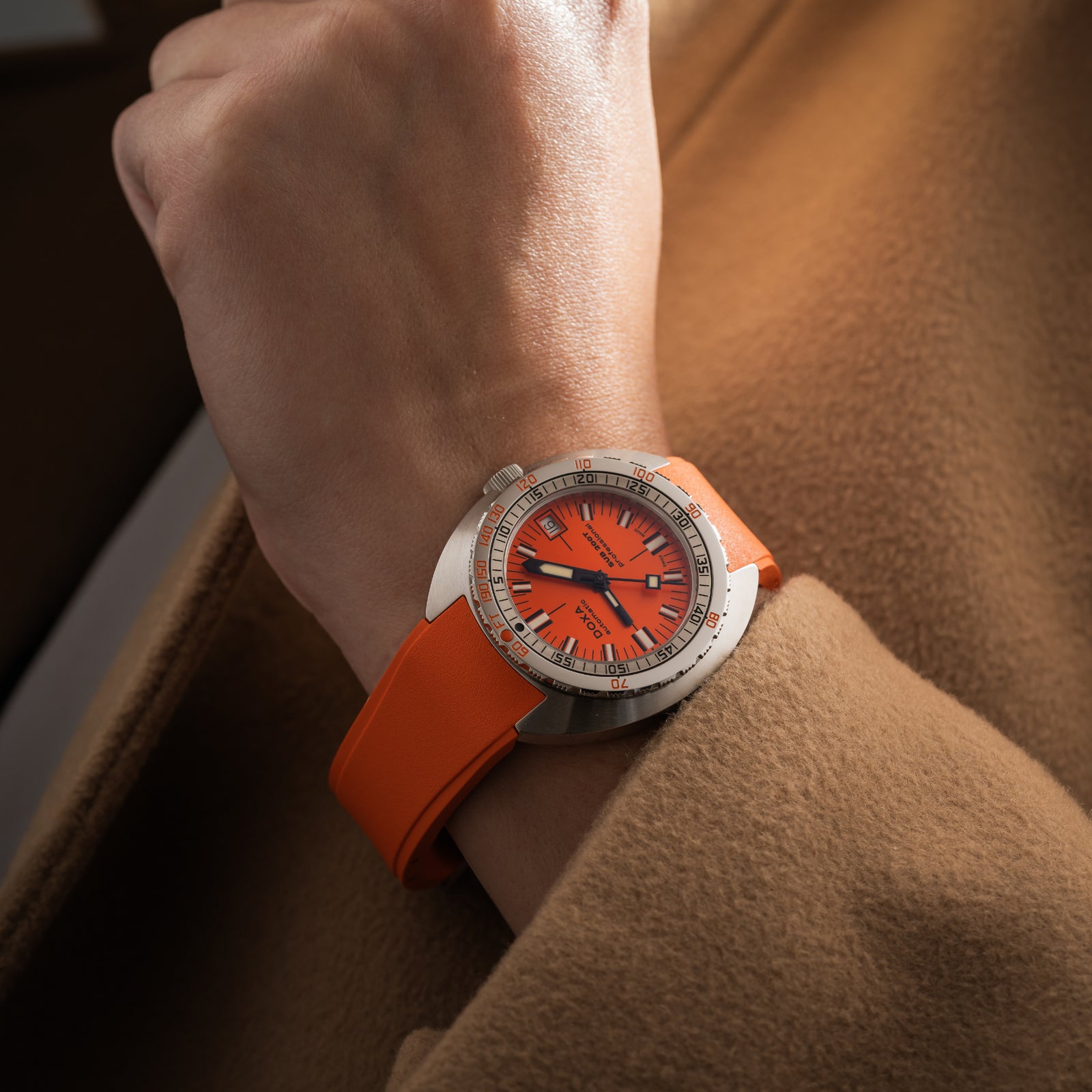Doxa 200 T - Professional (Orange) Iconic Dial