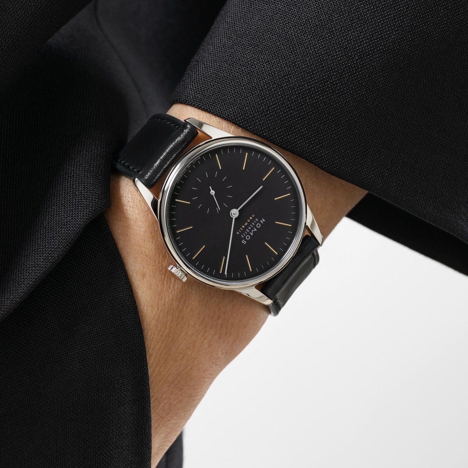 NOMOS Orion Neomatik New Black 36mm Ref 396 – Roldorf