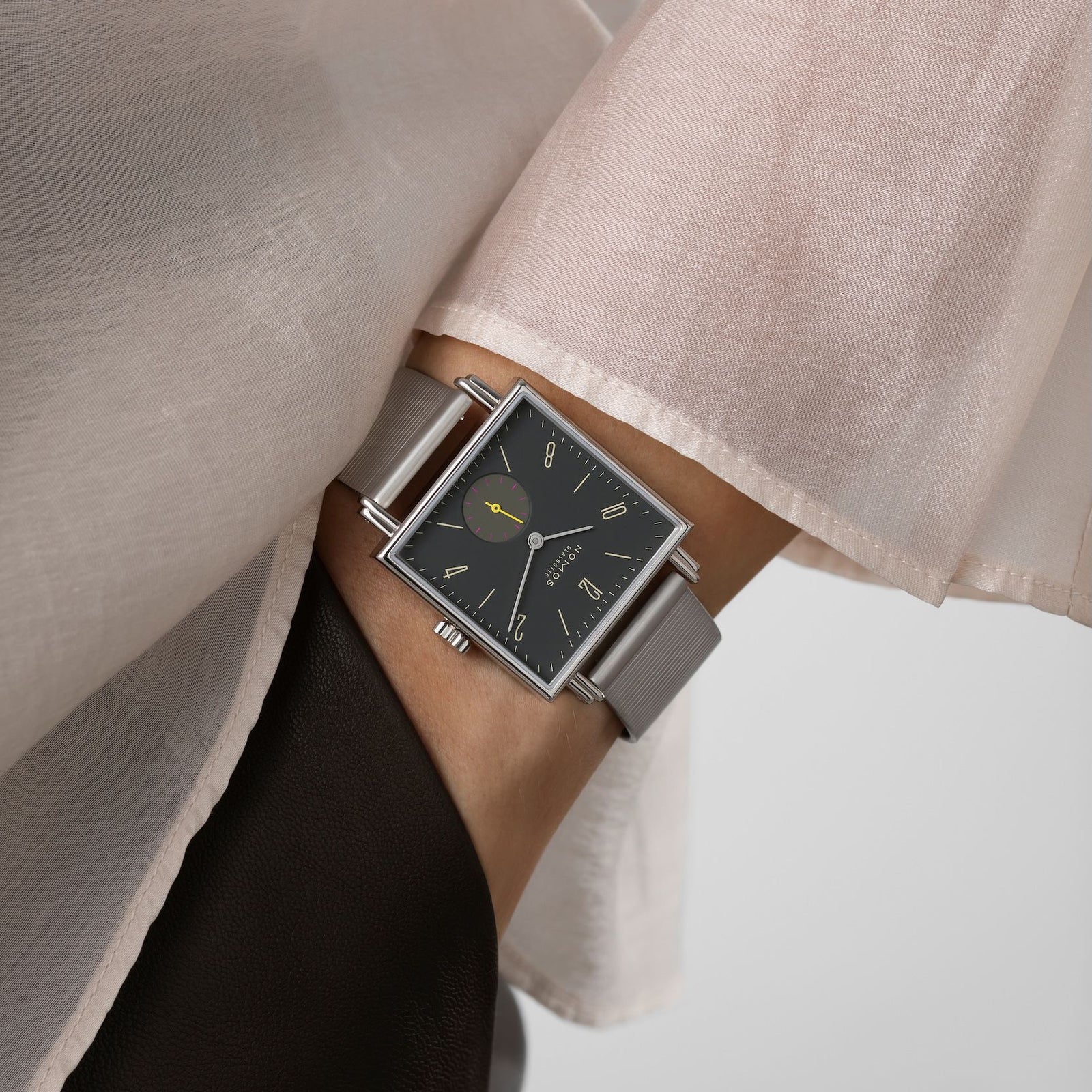 NOMOS - Tetra Basalt Ref: 440/440.SB