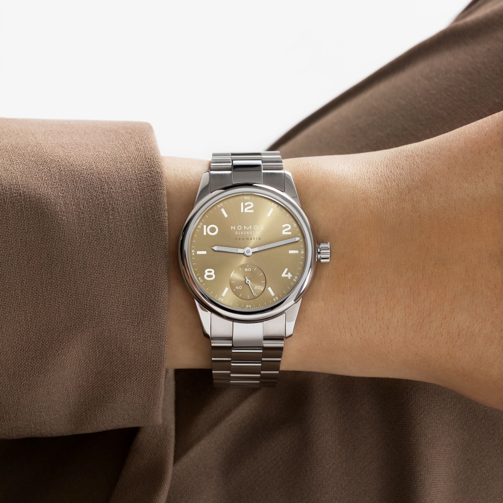 NOMOS - Club Neomatik 34 Gold Ref: 755/755.SB