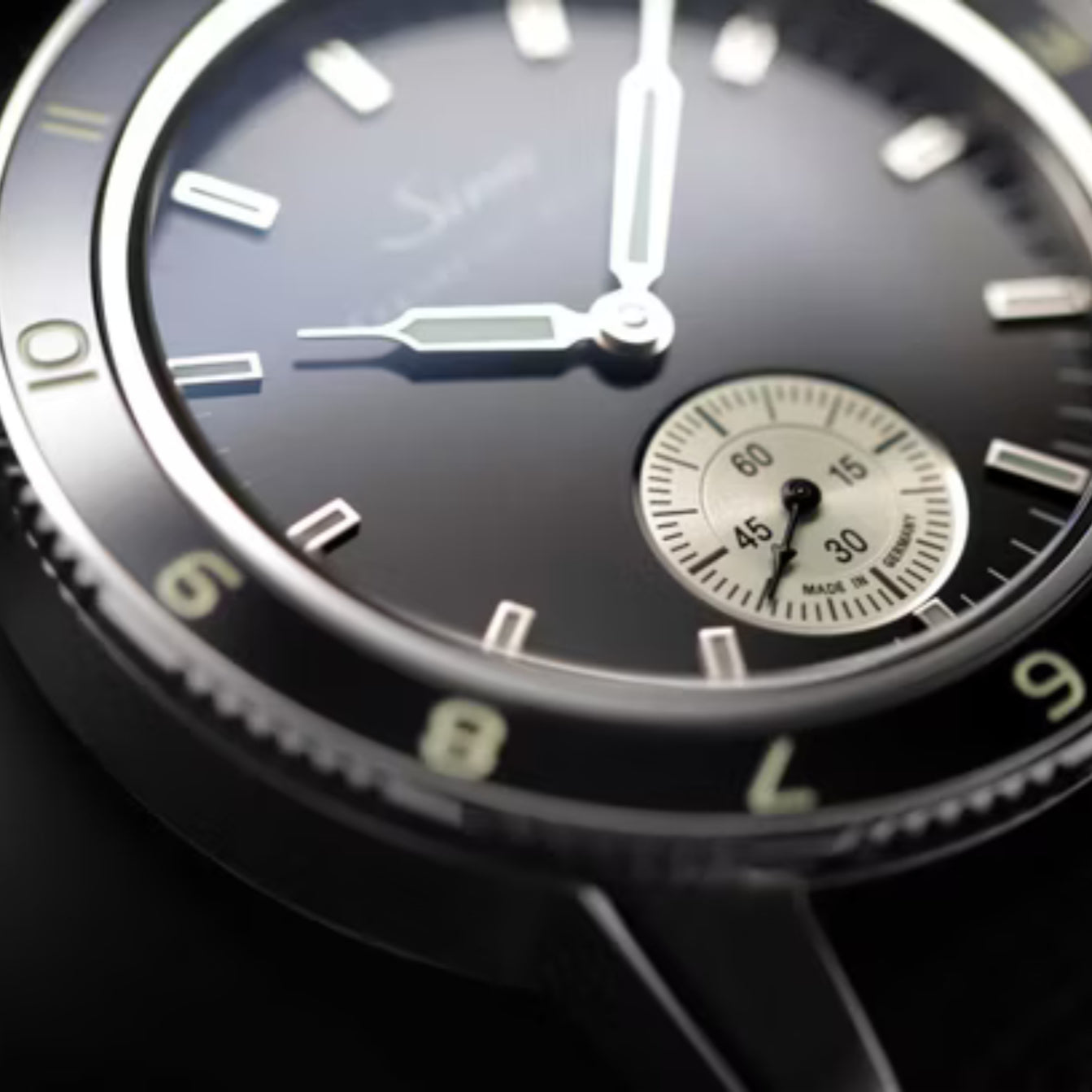 Sinn - 104 Classic 12