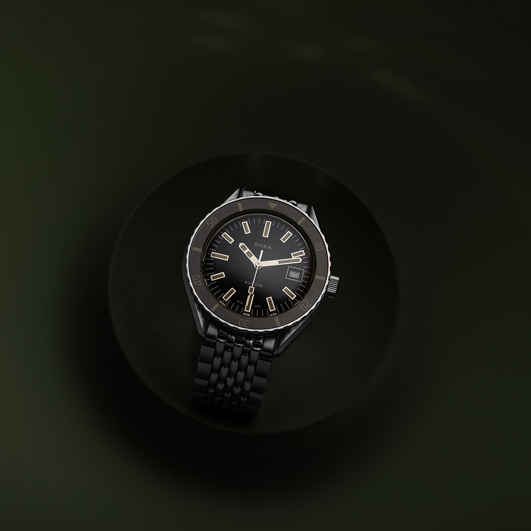 Doxa 200 - Sharkhunter (Black)