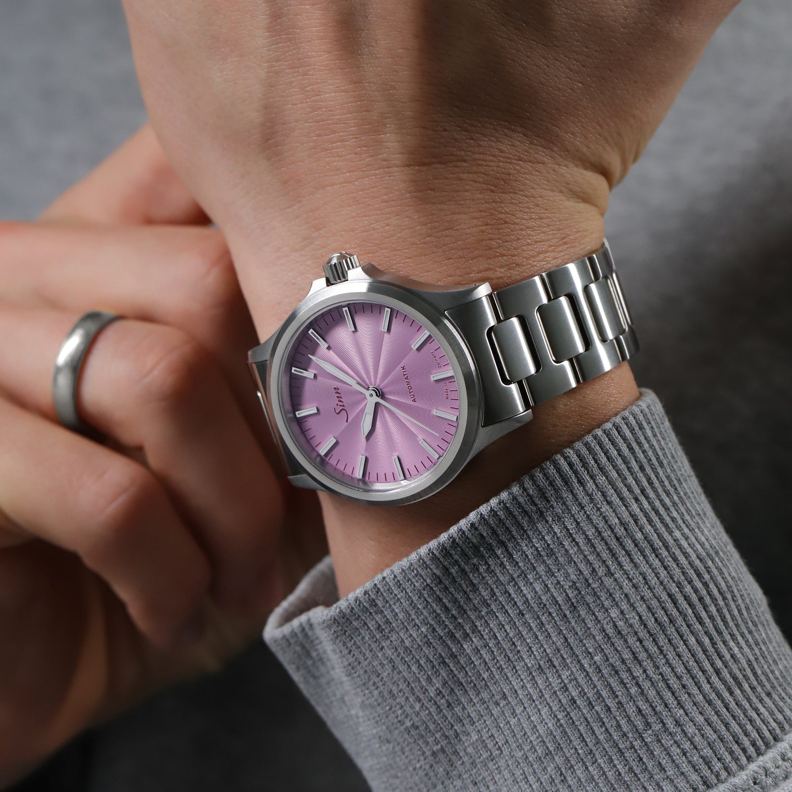 Sinn - 556 Mauve (2025 Limited Release)