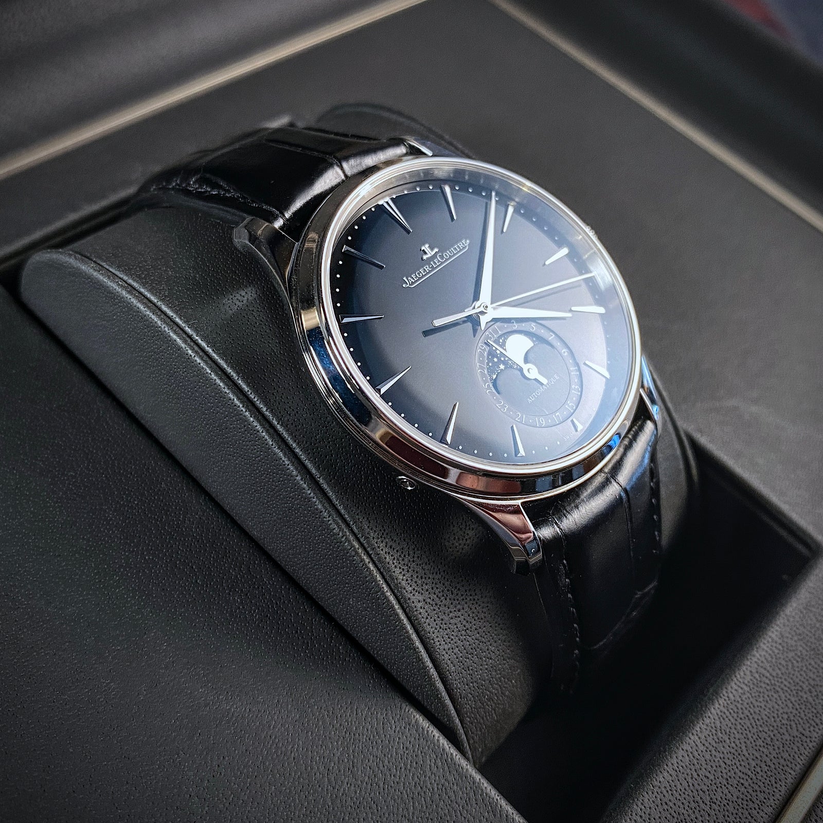 Jaeger lecoultre ultra thin moon review best sale