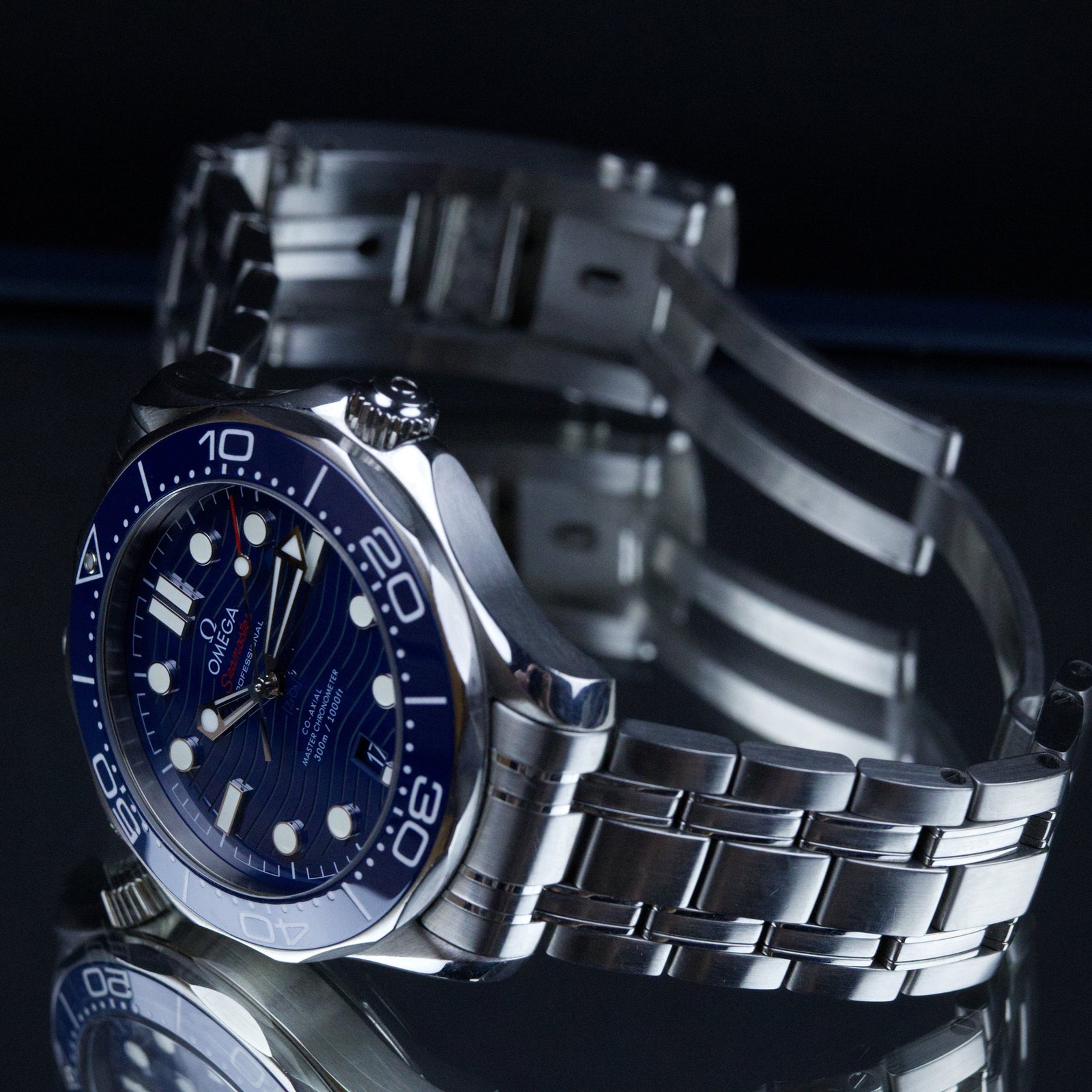 Omega Seamaster Professional 300m (Blue)