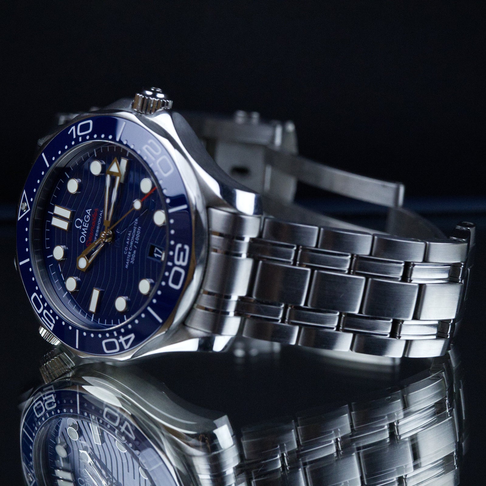 Omega Seamaster Professional 300m (Blue)