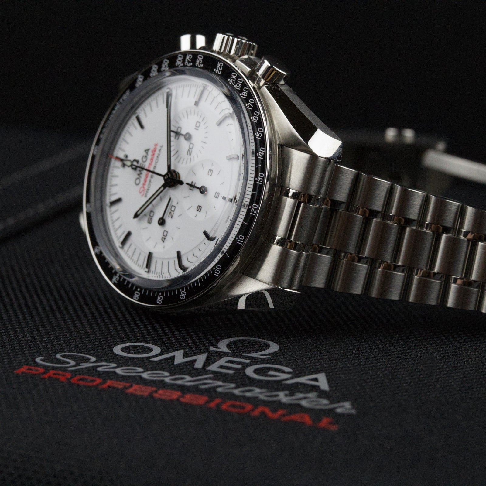 Omega Speedmaster Professional (White Dial)