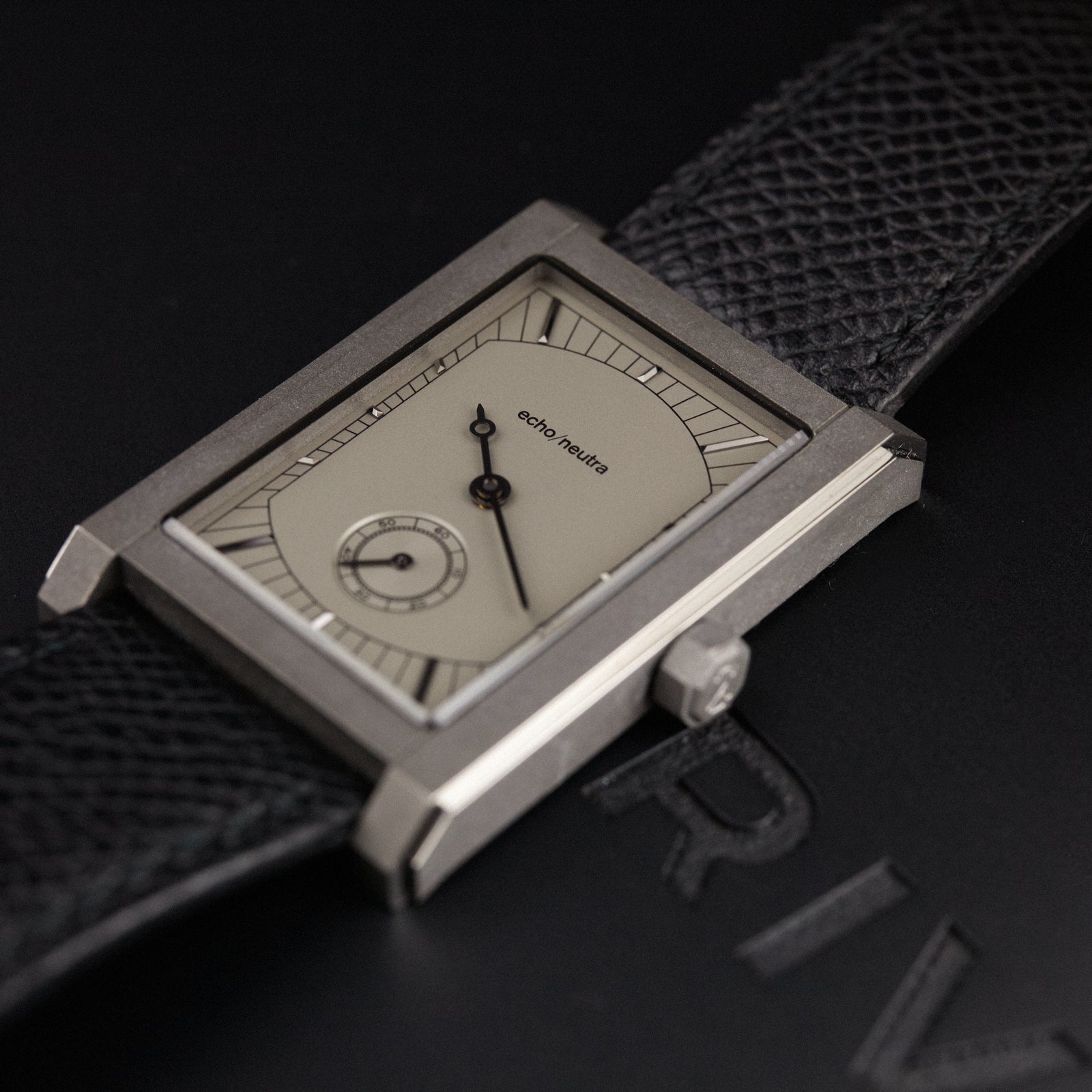 Rivanera - Grey