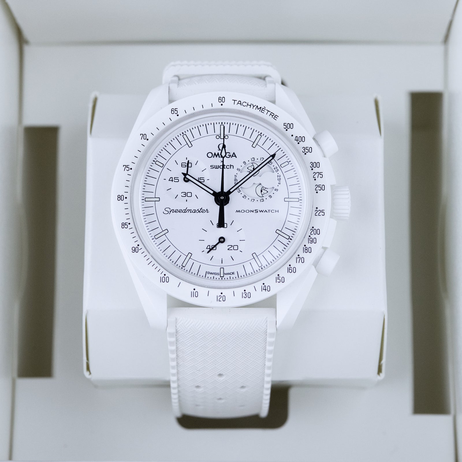 Omega/Swatch - Speedmaster Snoopy Moonphase