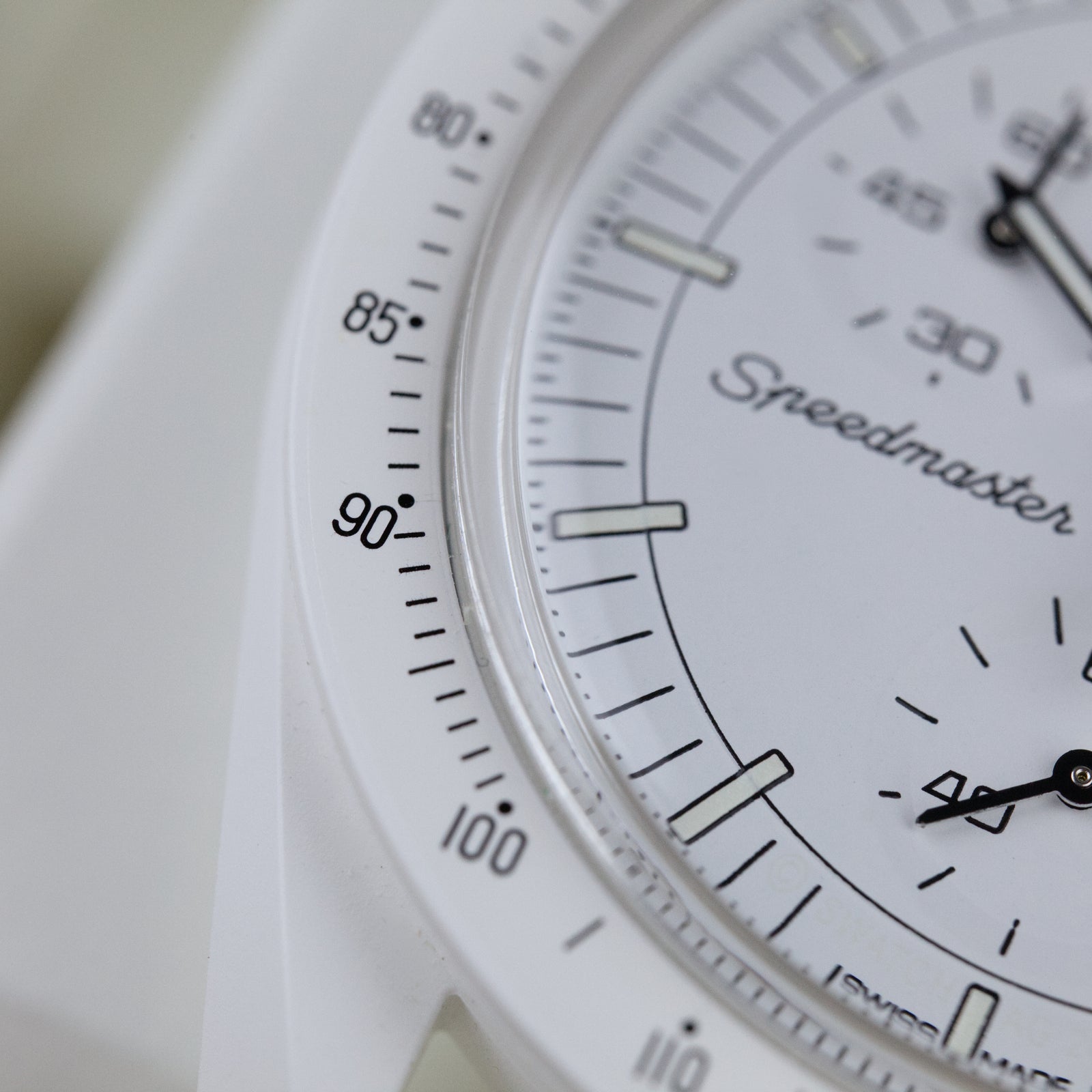 Omega/Swatch - Speedmaster Snoopy Moonphase