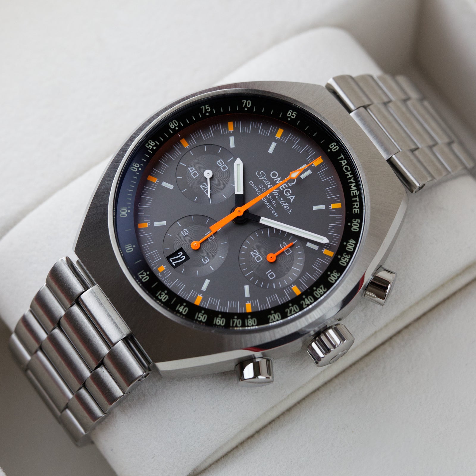 Omega - Speedmaster Mark II (Co-Axial)
