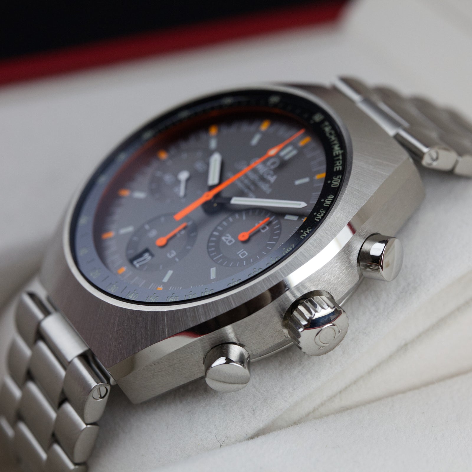 Omega - Speedmaster Mark II (Co-Axial)