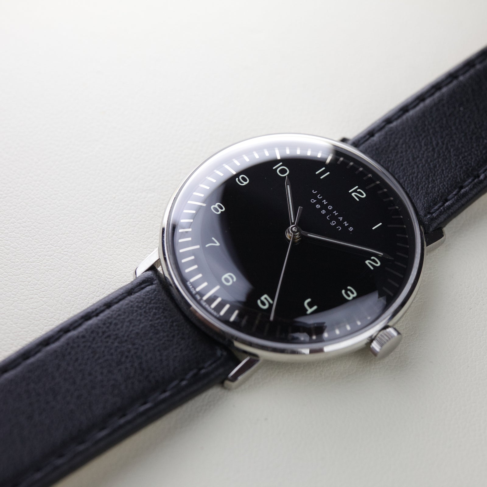 Junghans - max bill Handaufzug 27/3702.02