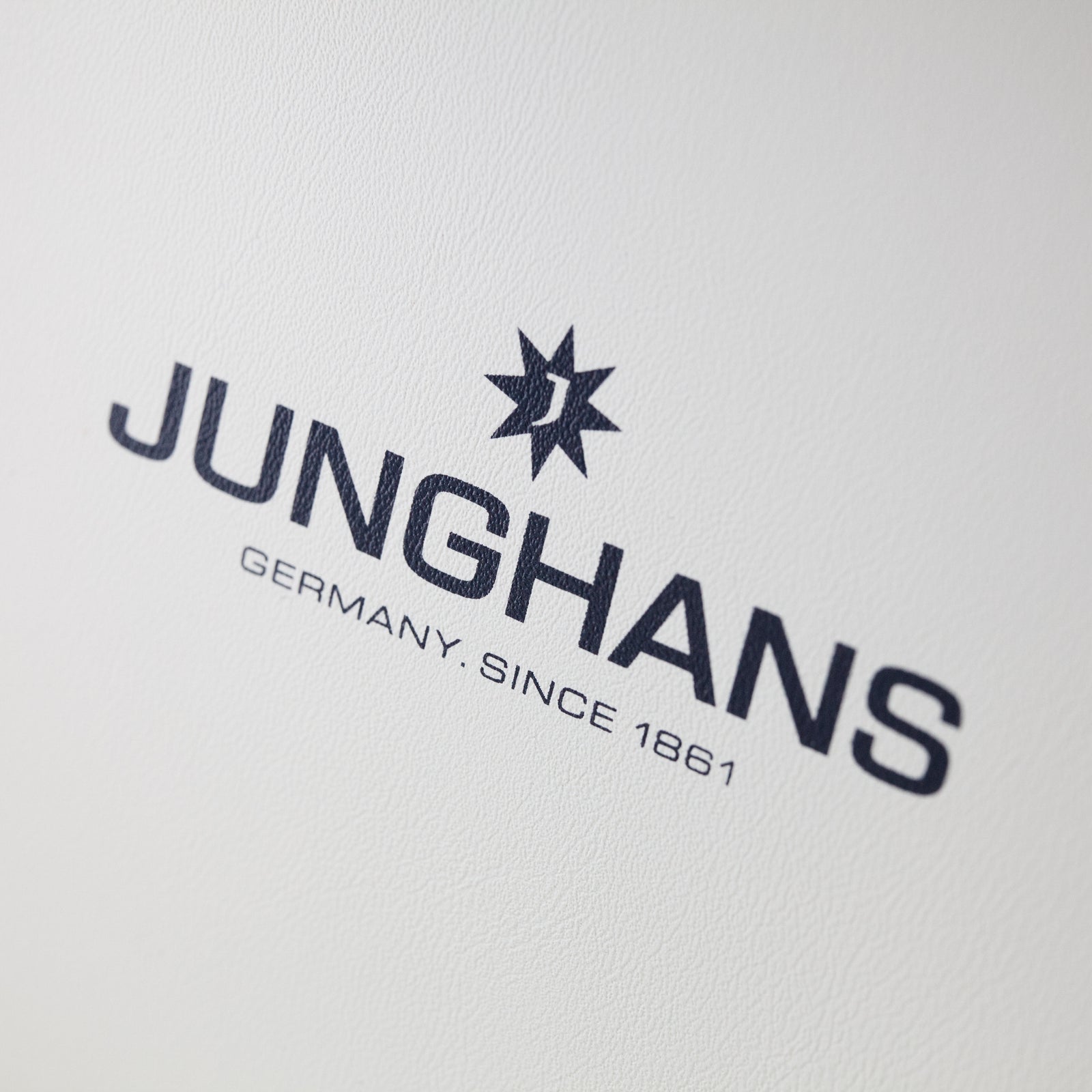 Junghans - max bill Handaufzug 27/3702.02