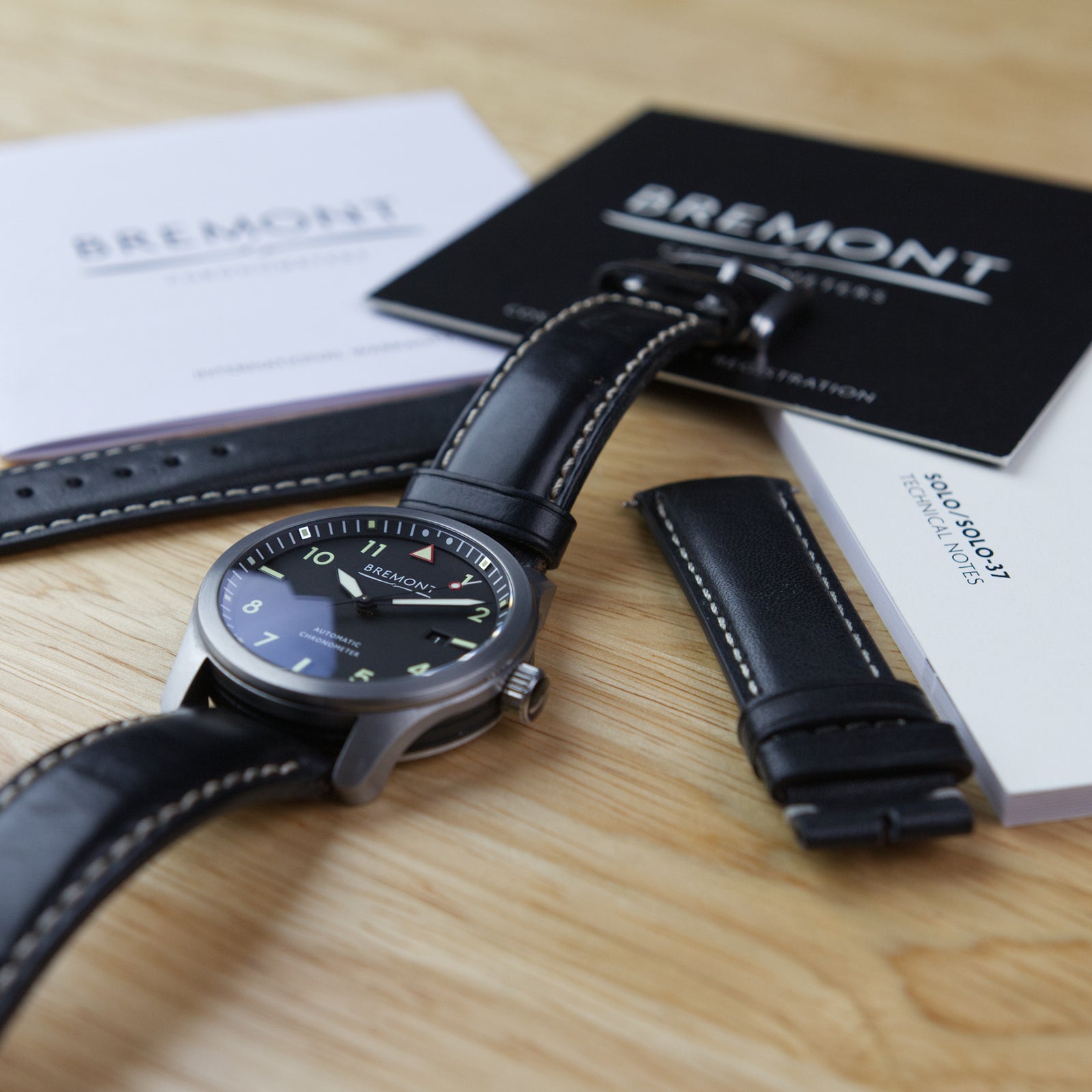 Bremont - Solo 43