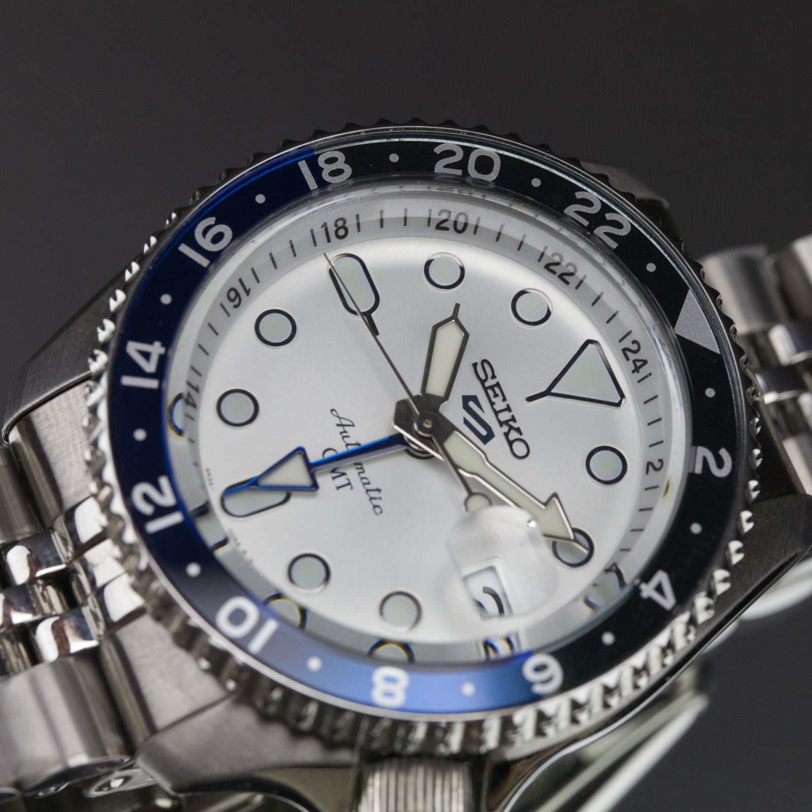 Seiko 5 - GMT SSK033