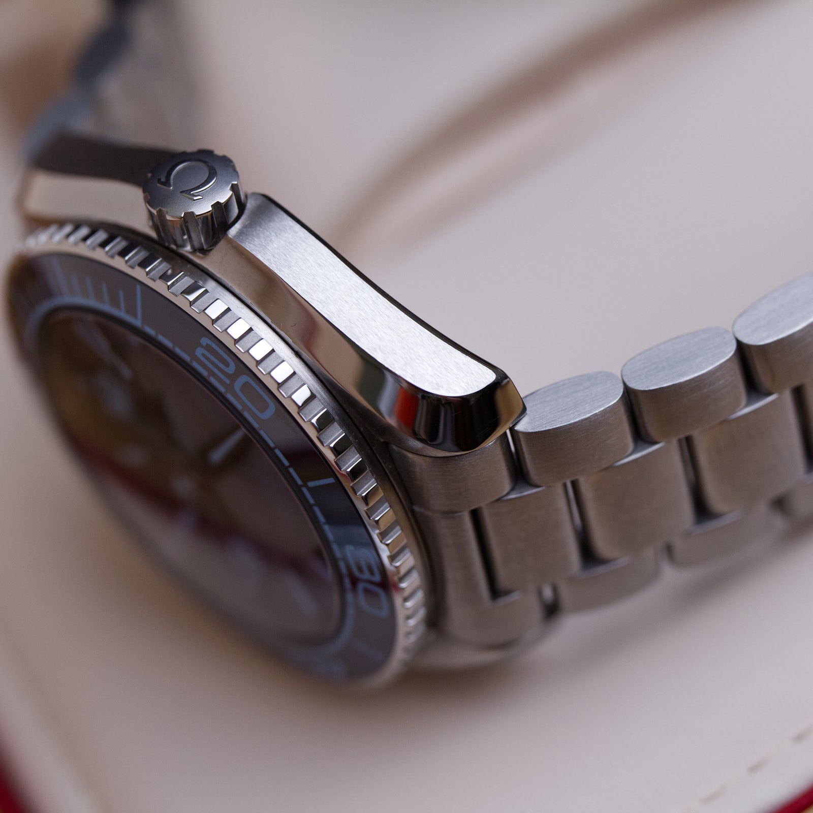 Omega Seamaster Planet Ocean (Summer Blue)
