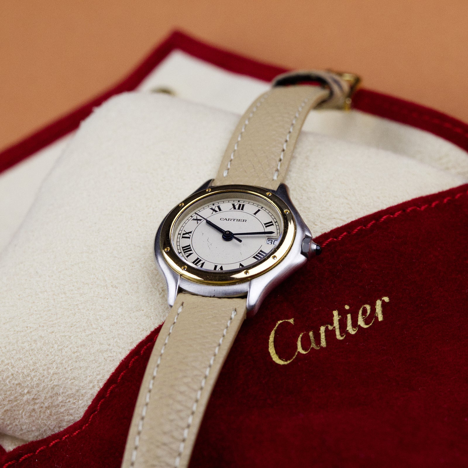 Cartier - 1190 Quartz (26mm Ladies)