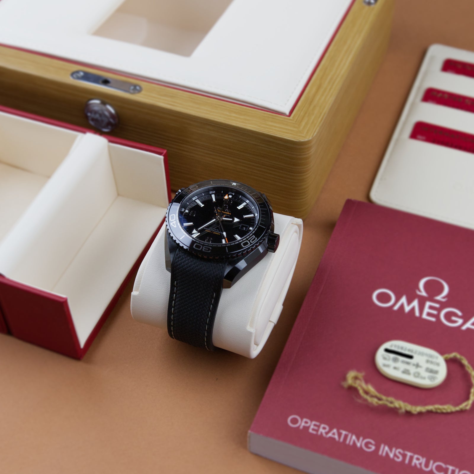 Omega Seamaster Planet Ocean (Ceramic) GMT