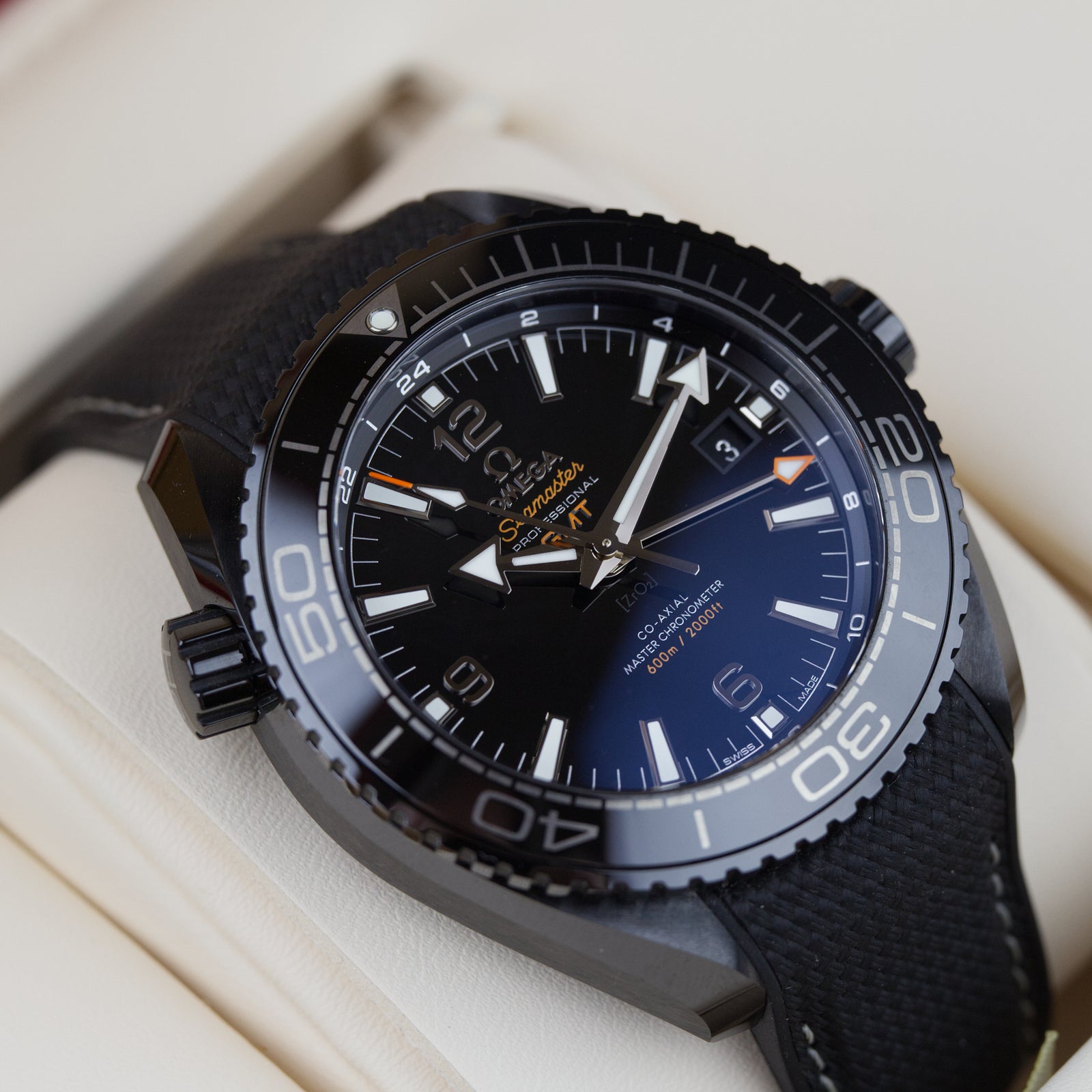 Omega Seamaster Planet Ocean (Ceramic) GMT