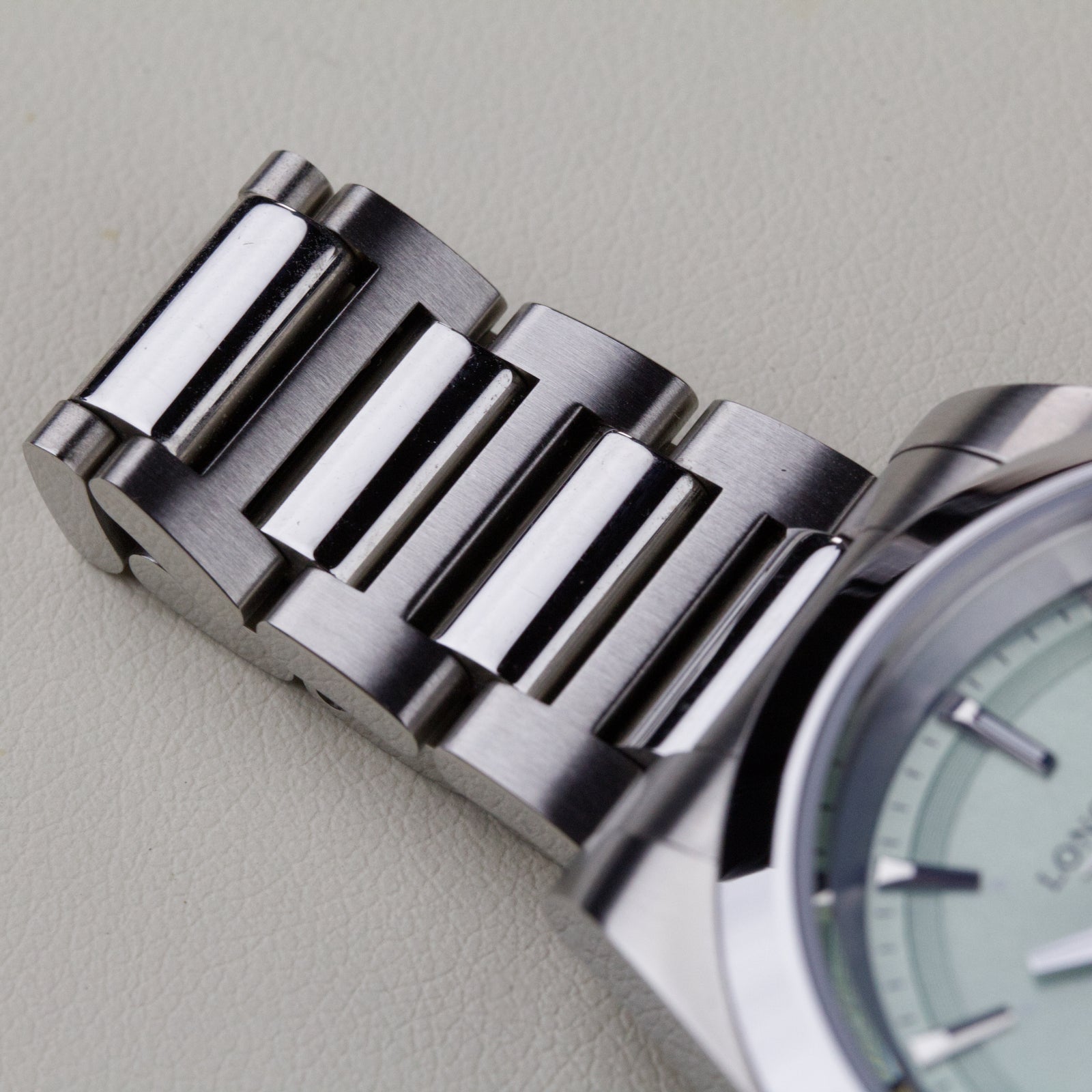 Longines - Conquest 34mm L3.430.4.02.6