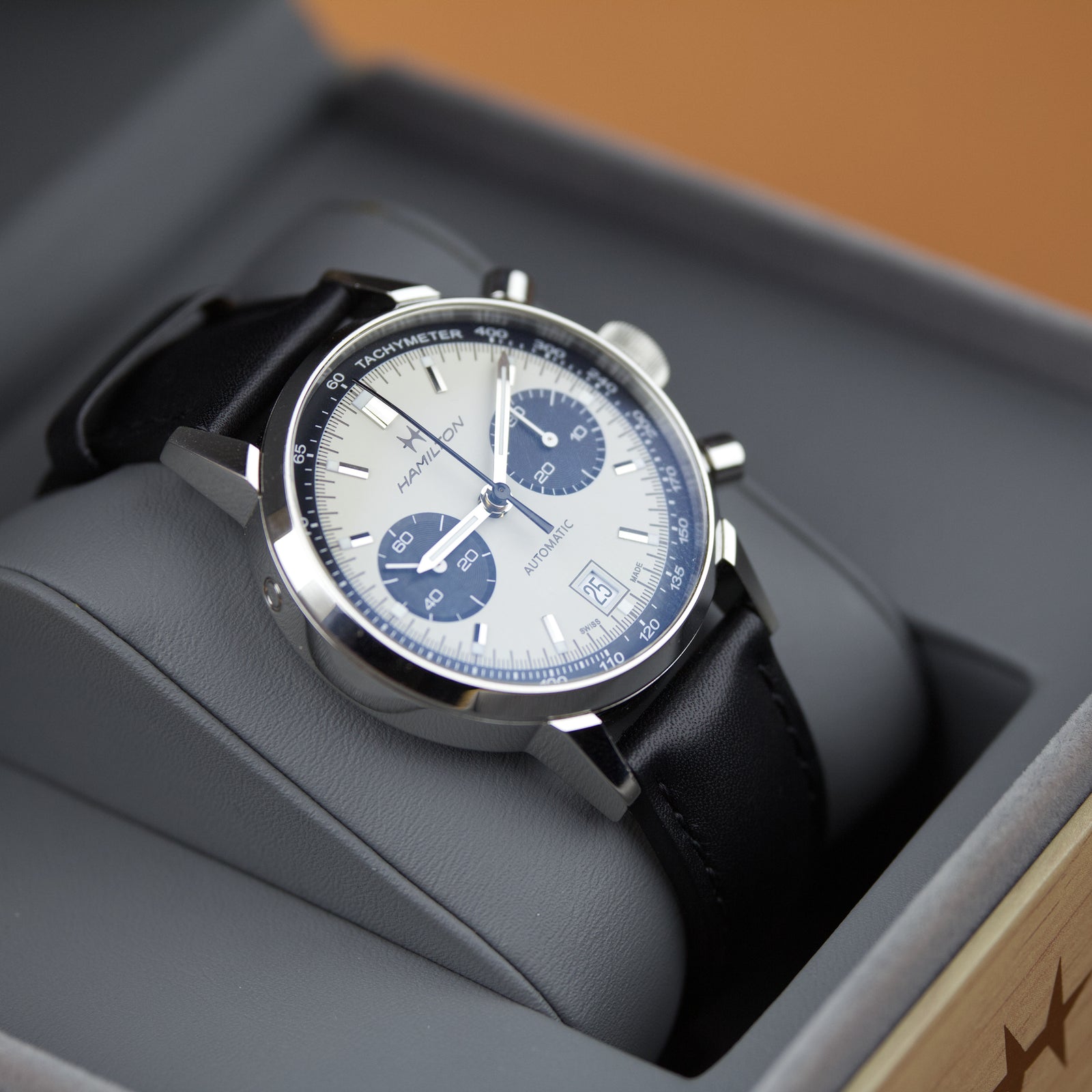 Hamilton - Chronograph H384160