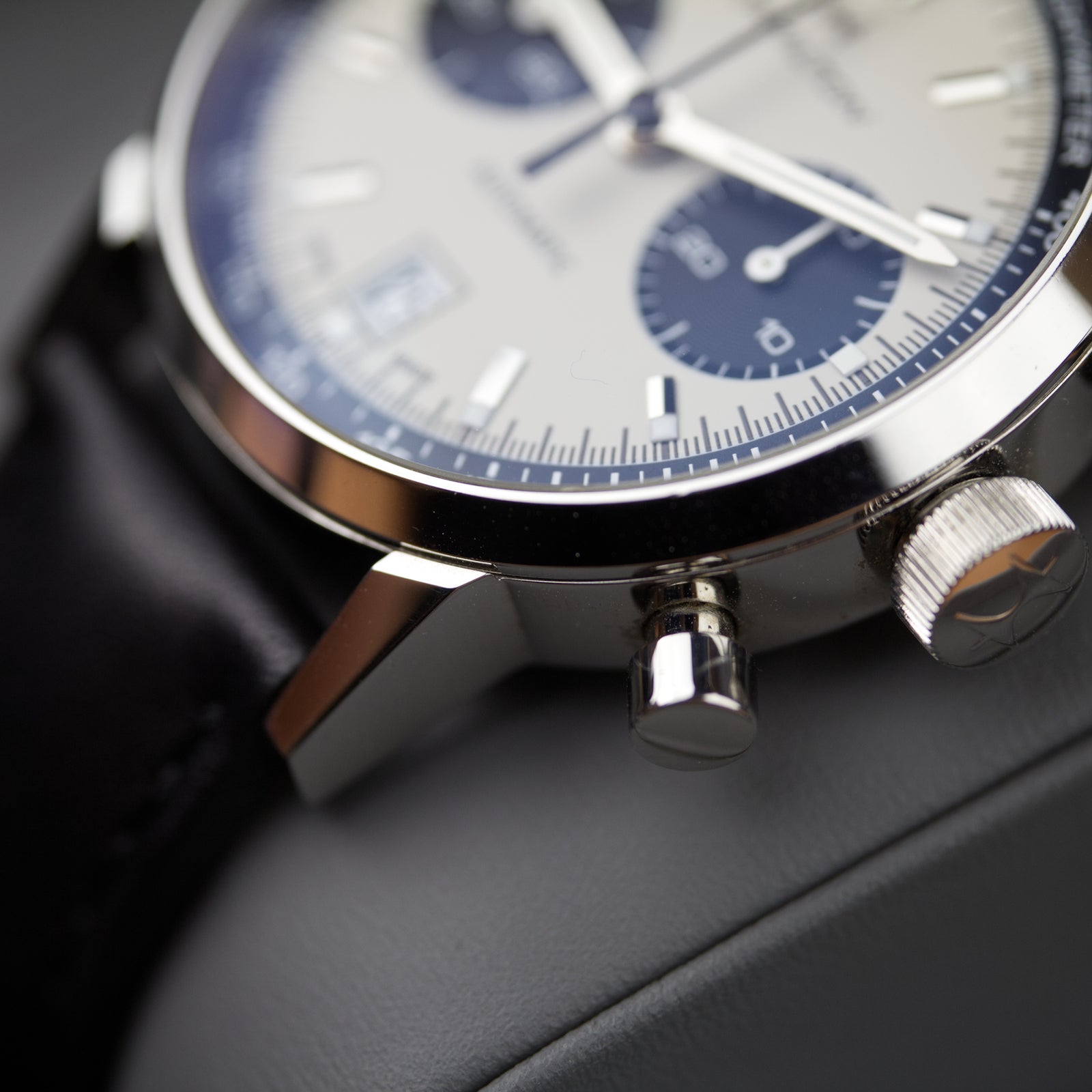 Hamilton - Chronograph H384160