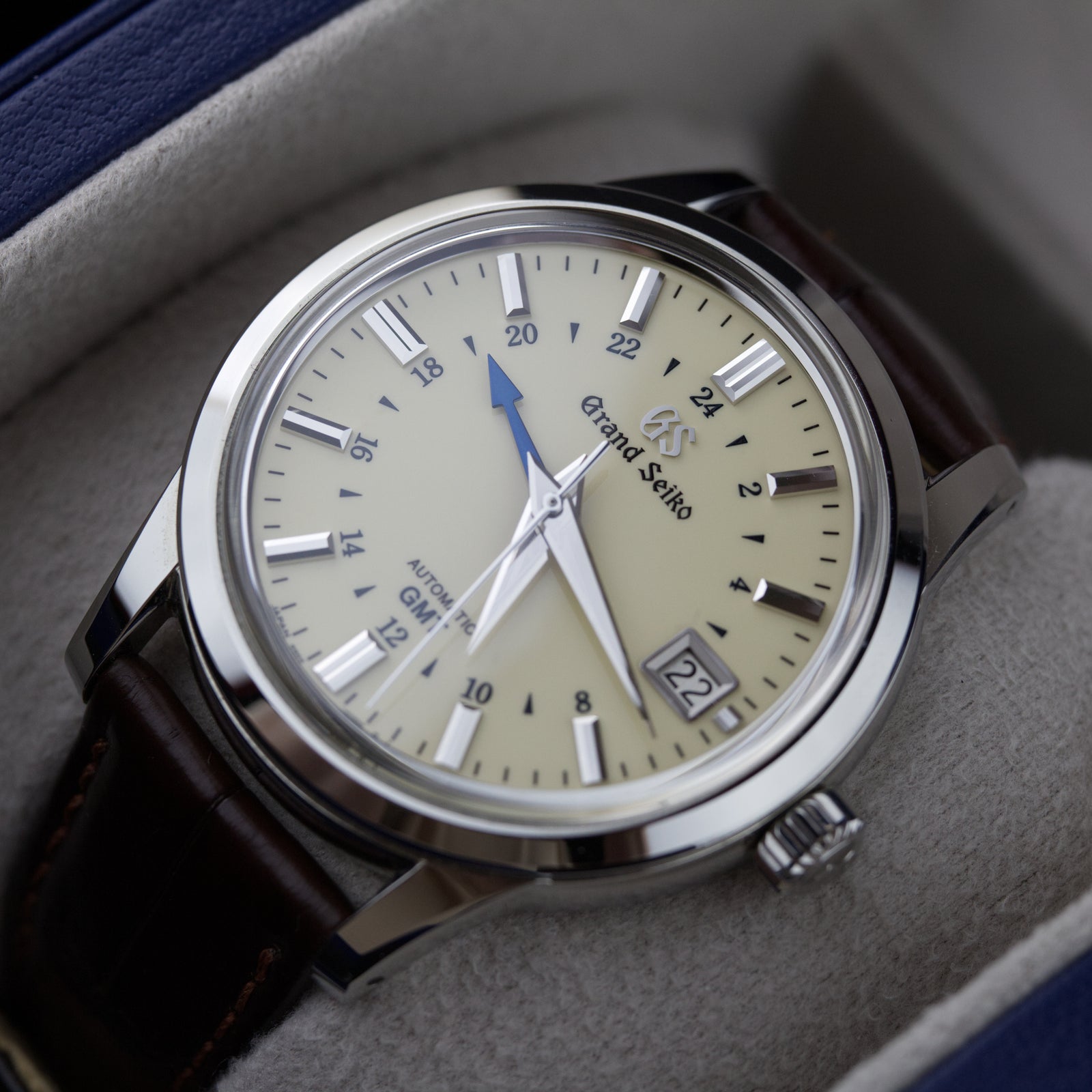 Grand Seiko - SBGM221G
