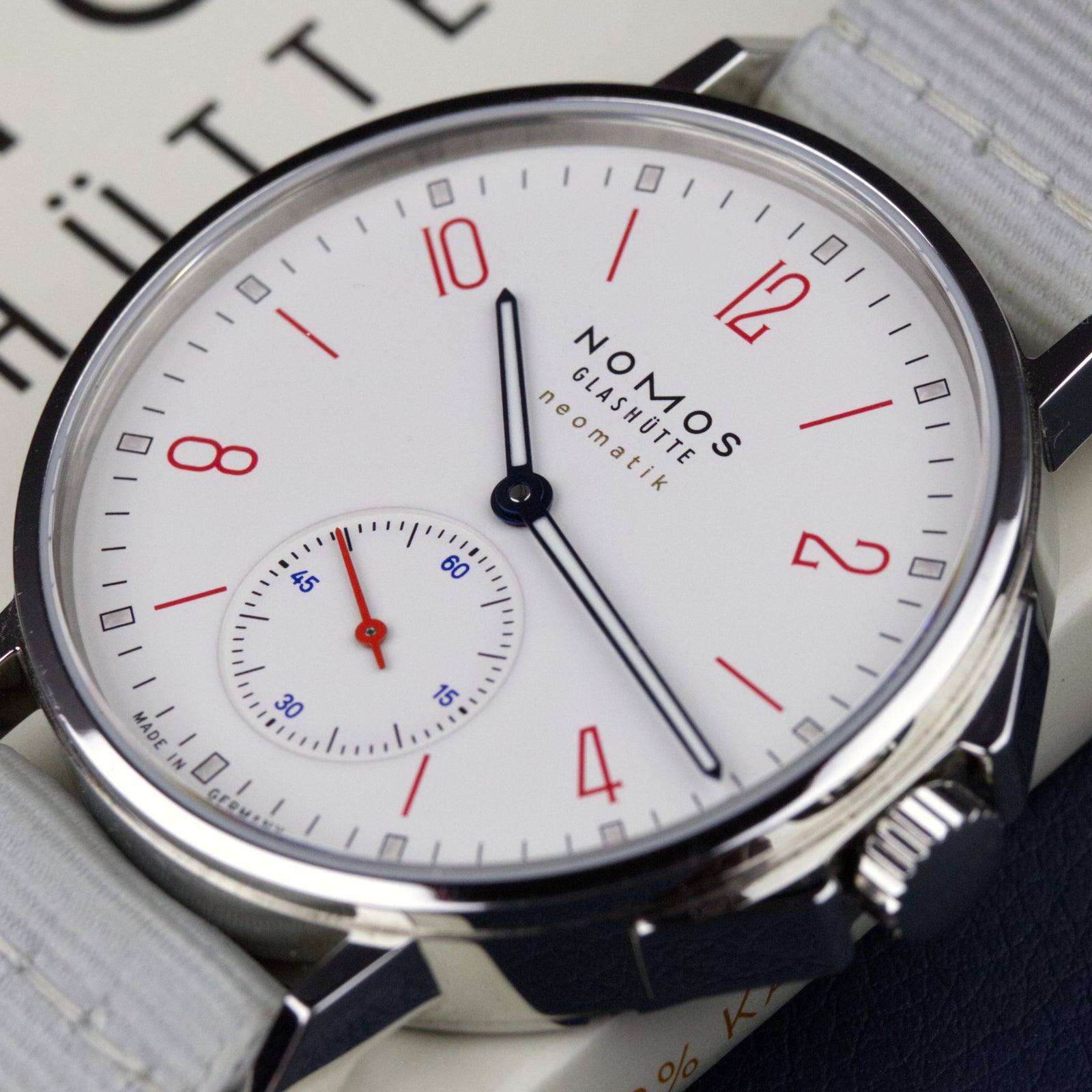 Nomos - Ahoi Neomatik Siren White Ref: 564