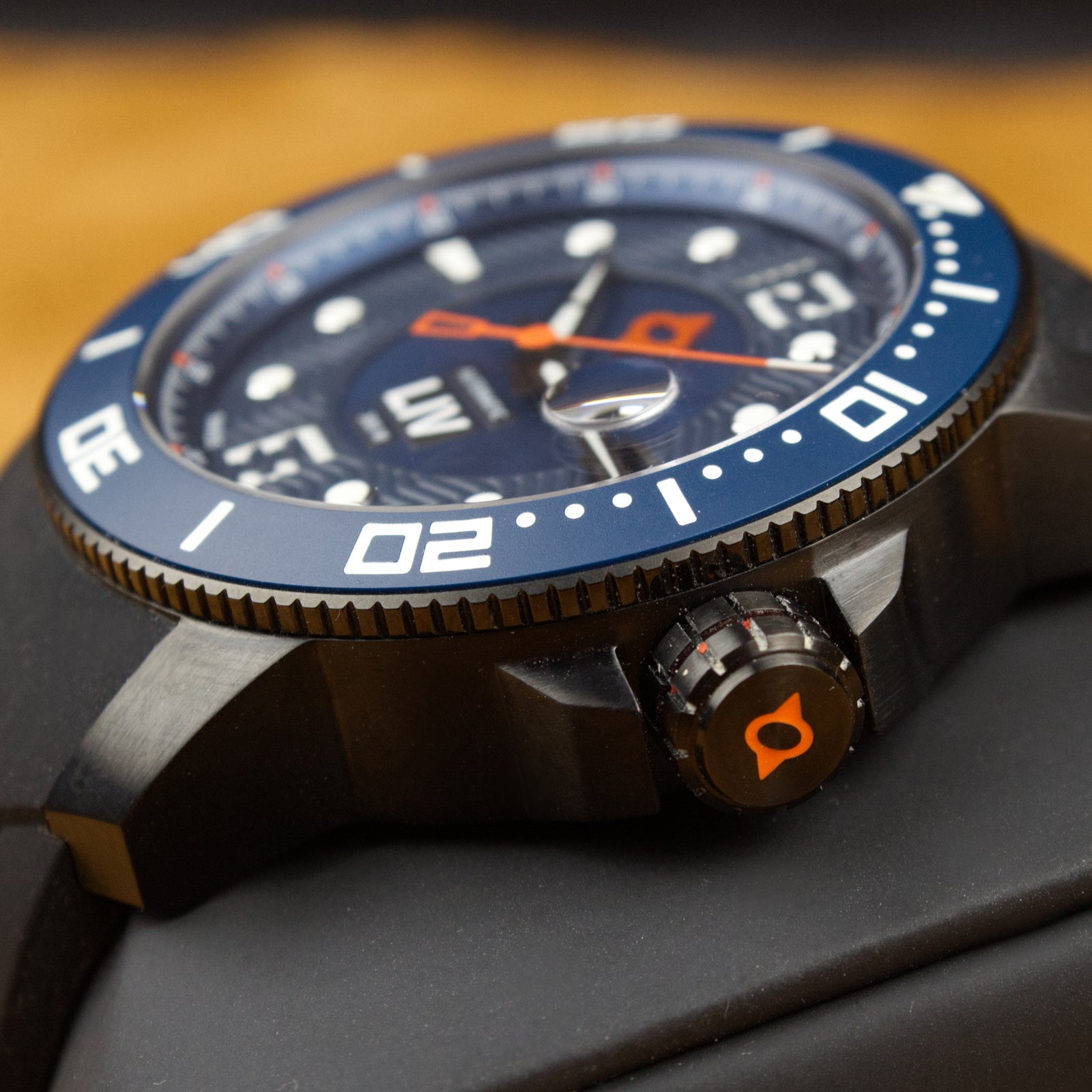 LIV - GX Diver's 44mm Steel Cobalt LE