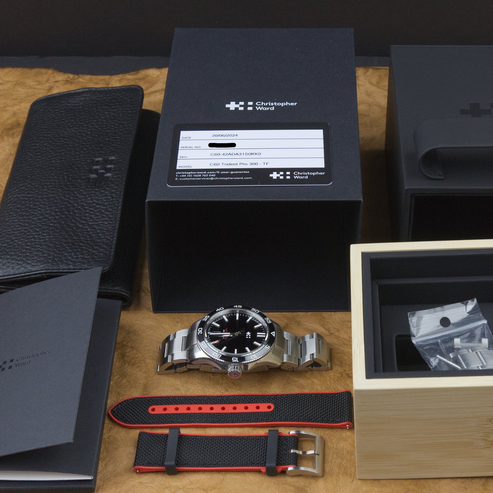 Christopher Ward - Trident Pro 300-TF