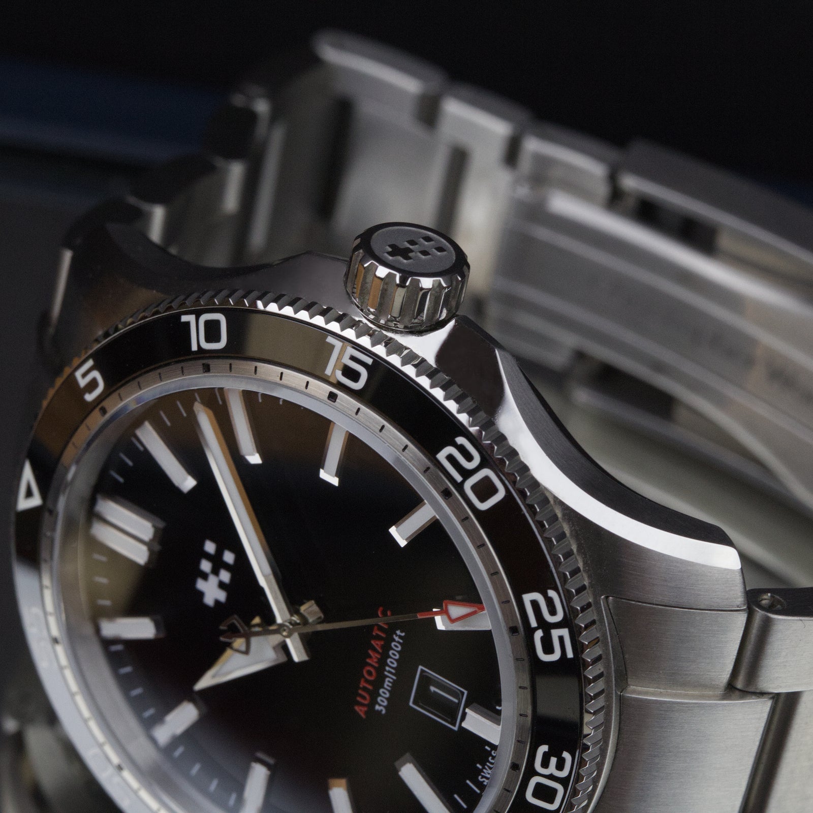 Christopher Ward - Trident Pro 300-TF