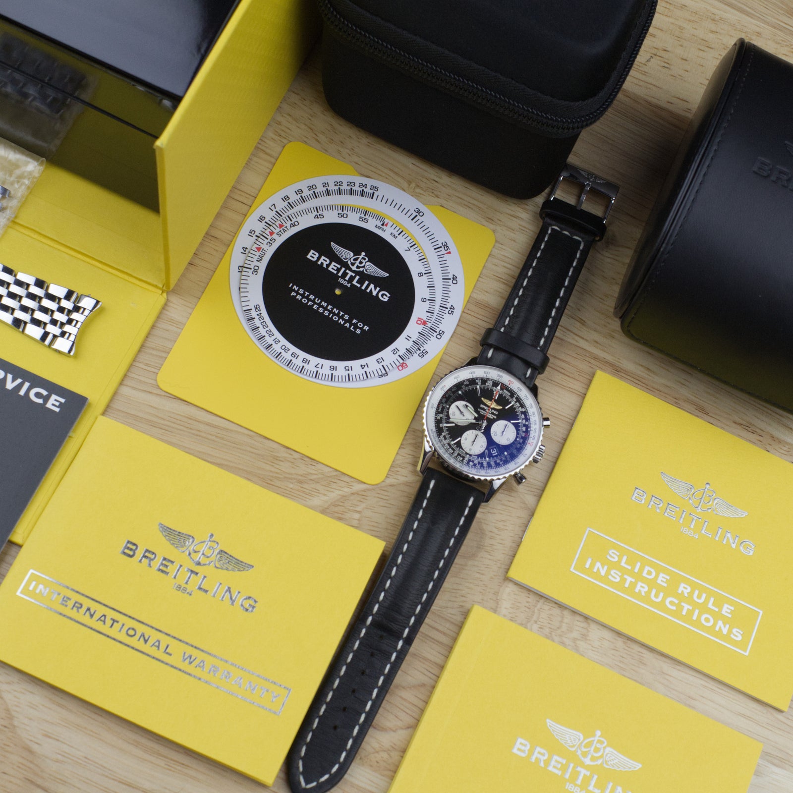 Breitling Navitimer 01 - AB1020