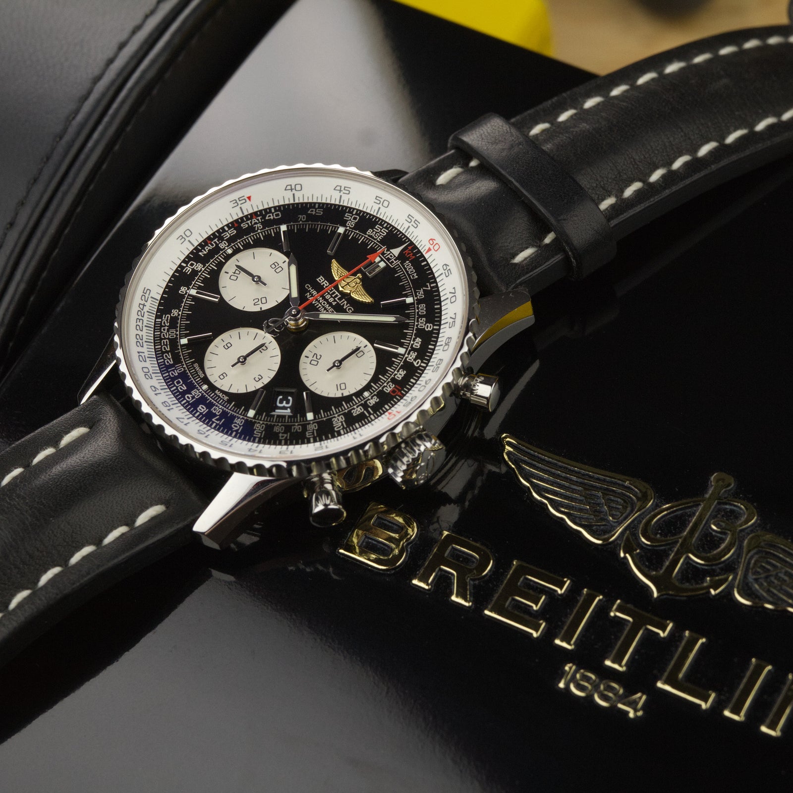 Breitling Navitimer 01 - AB1020