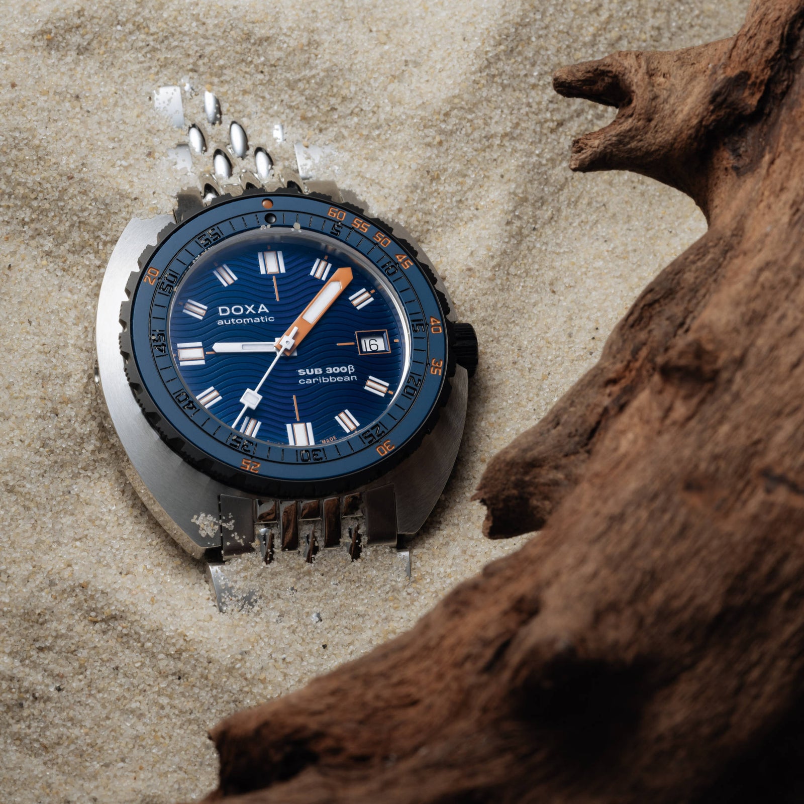 Doxa 300 Beta - Carribean (Navy Blue)