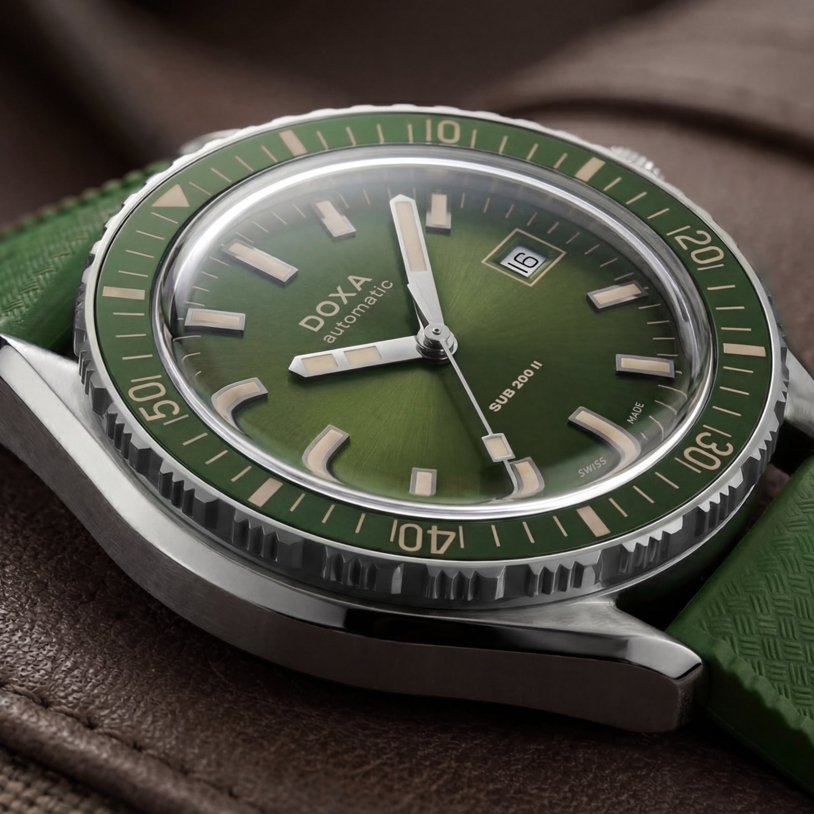 Doxa 200 II - Sea Emerald (Green)