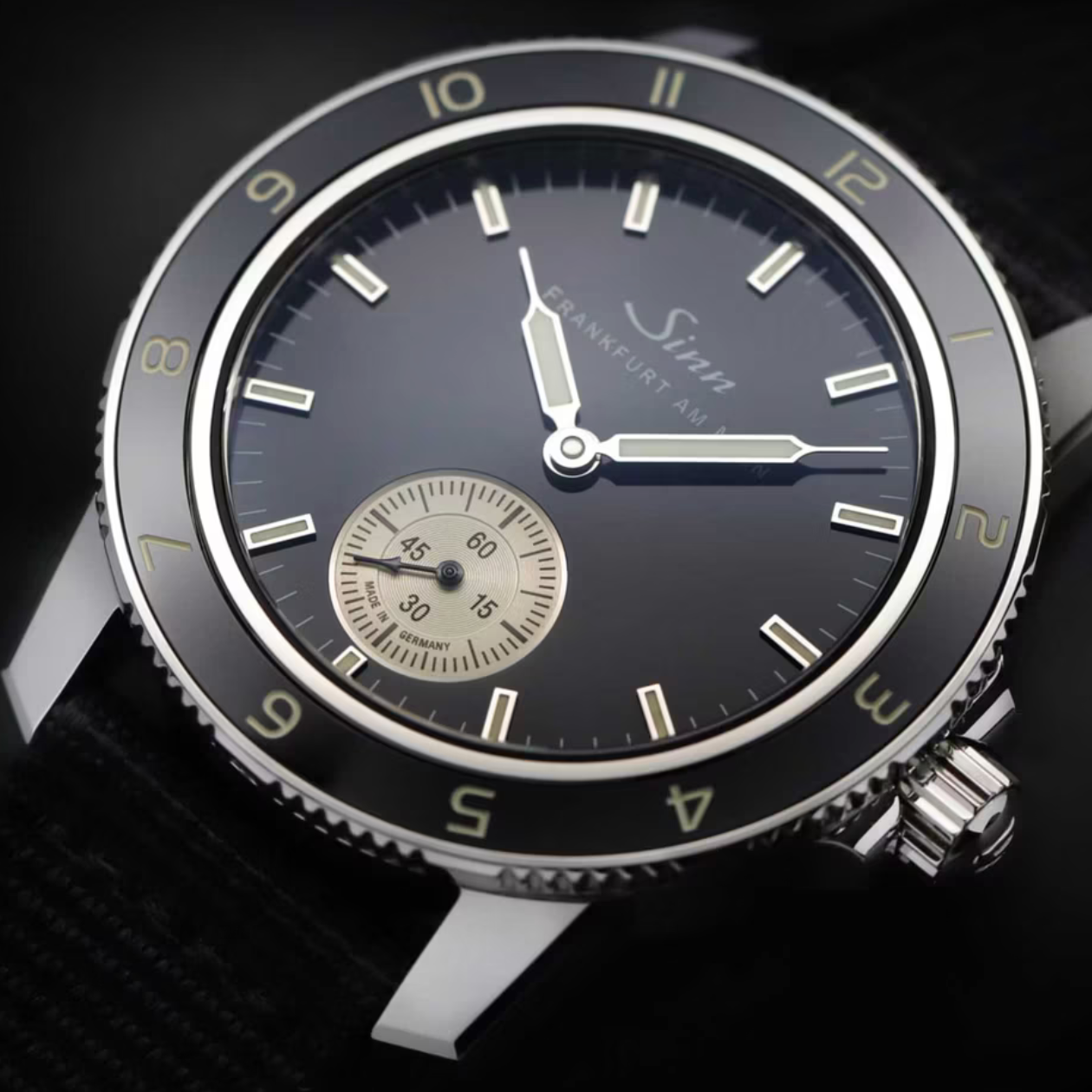 Sinn - 104 Classic 12