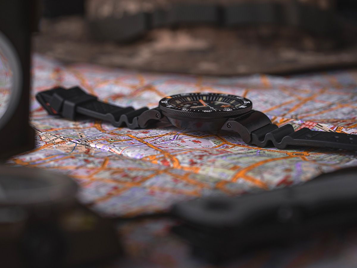 Laco - Atacama 3 UTC/GMT Quartz