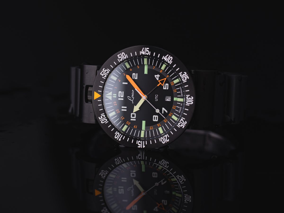 Laco - Atacama 3 UTC/GMT Quartz