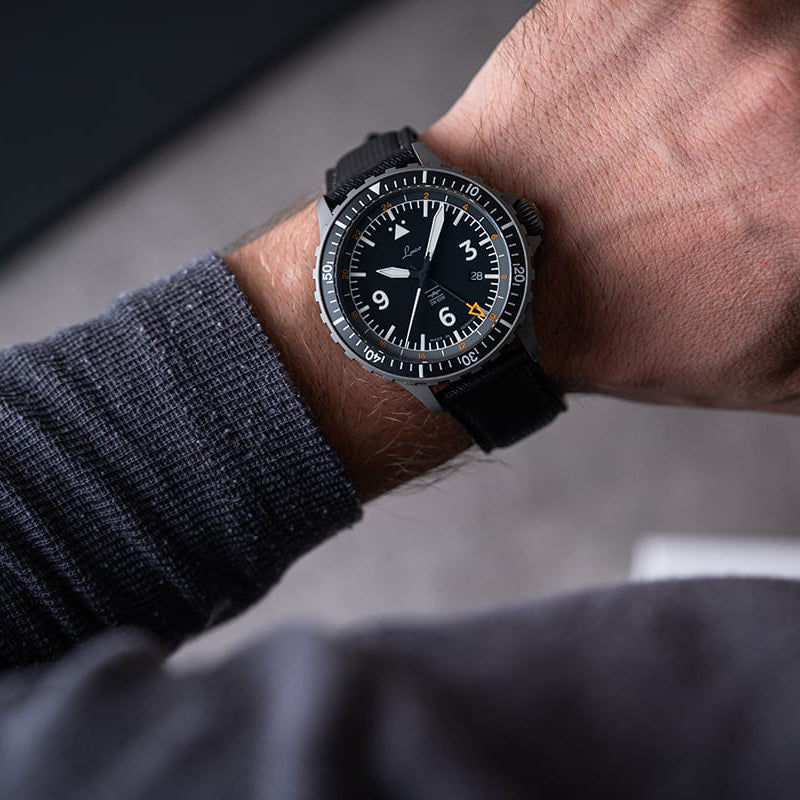Laco - Hamburg GMT DIN 8330