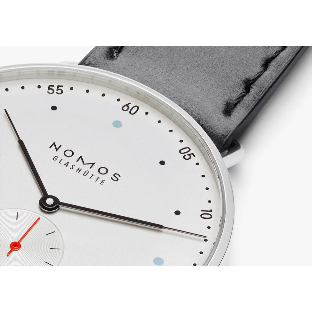 NOMOS - Metro 38 REF: 1108 (Sapphire Case Back)